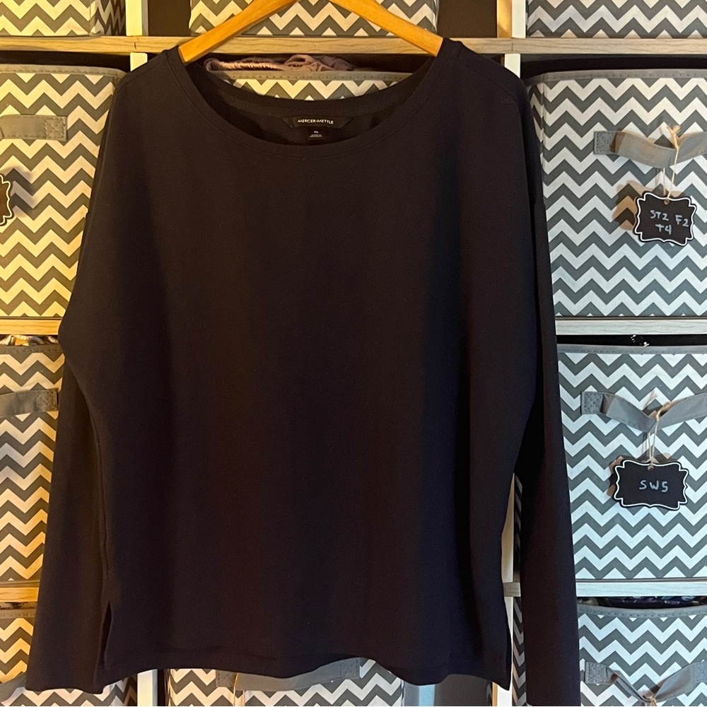Women's Navy Long Sleeve Top